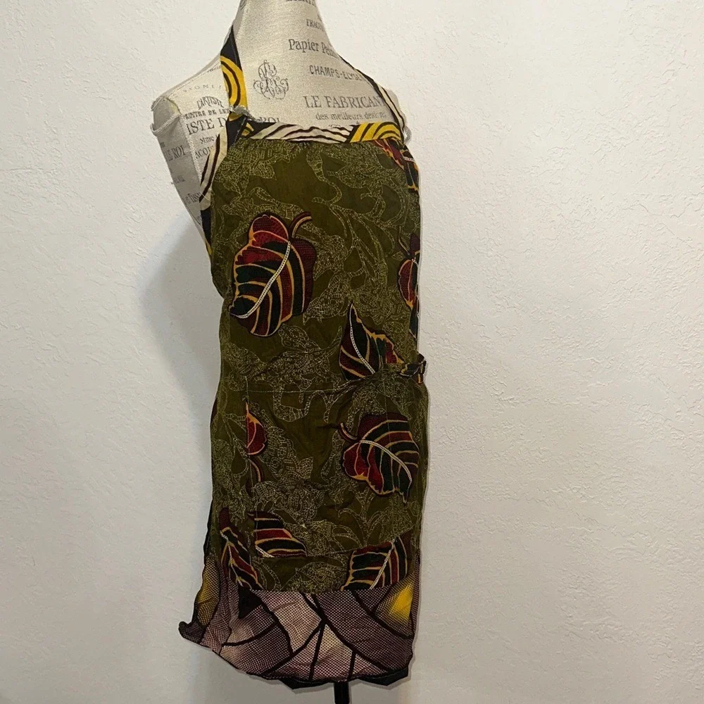 Timbali Crafts Apron Olive Green Leaf Print Artisan Made Ghana Pocket